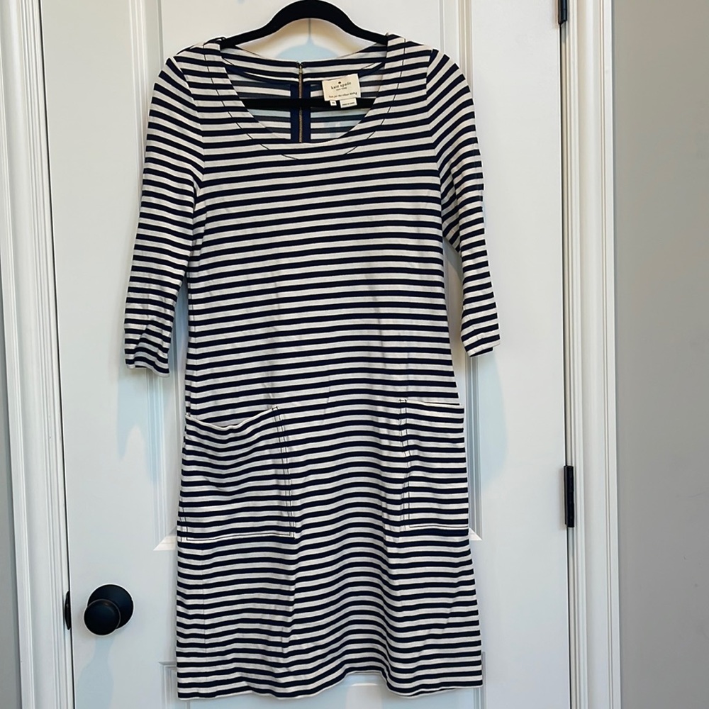 Kate Spade size 10 navy blue and cream stripe dress